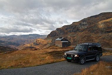 Land Rover Discovery at Haukeli